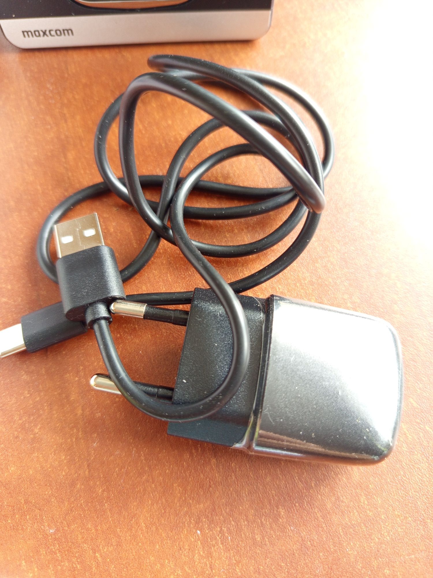 Telefon dla seniora Maxcom MM720 SE