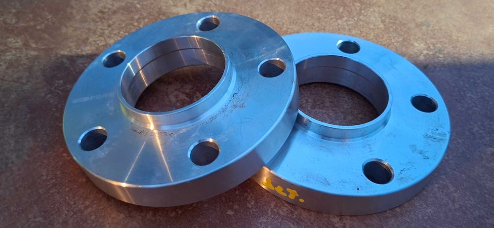 Dystanse aluminiowe 20mm 5x112 66.6 + śruby | zestaw 2 szt