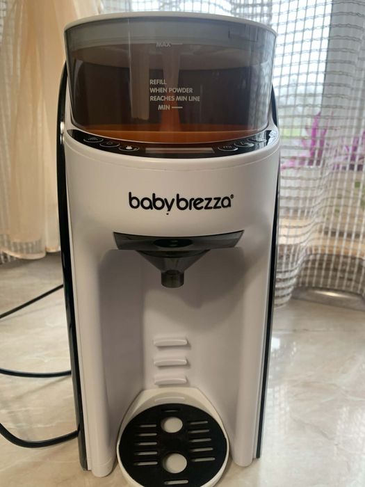 Продається Babybrezza для приготування дитячої суміші