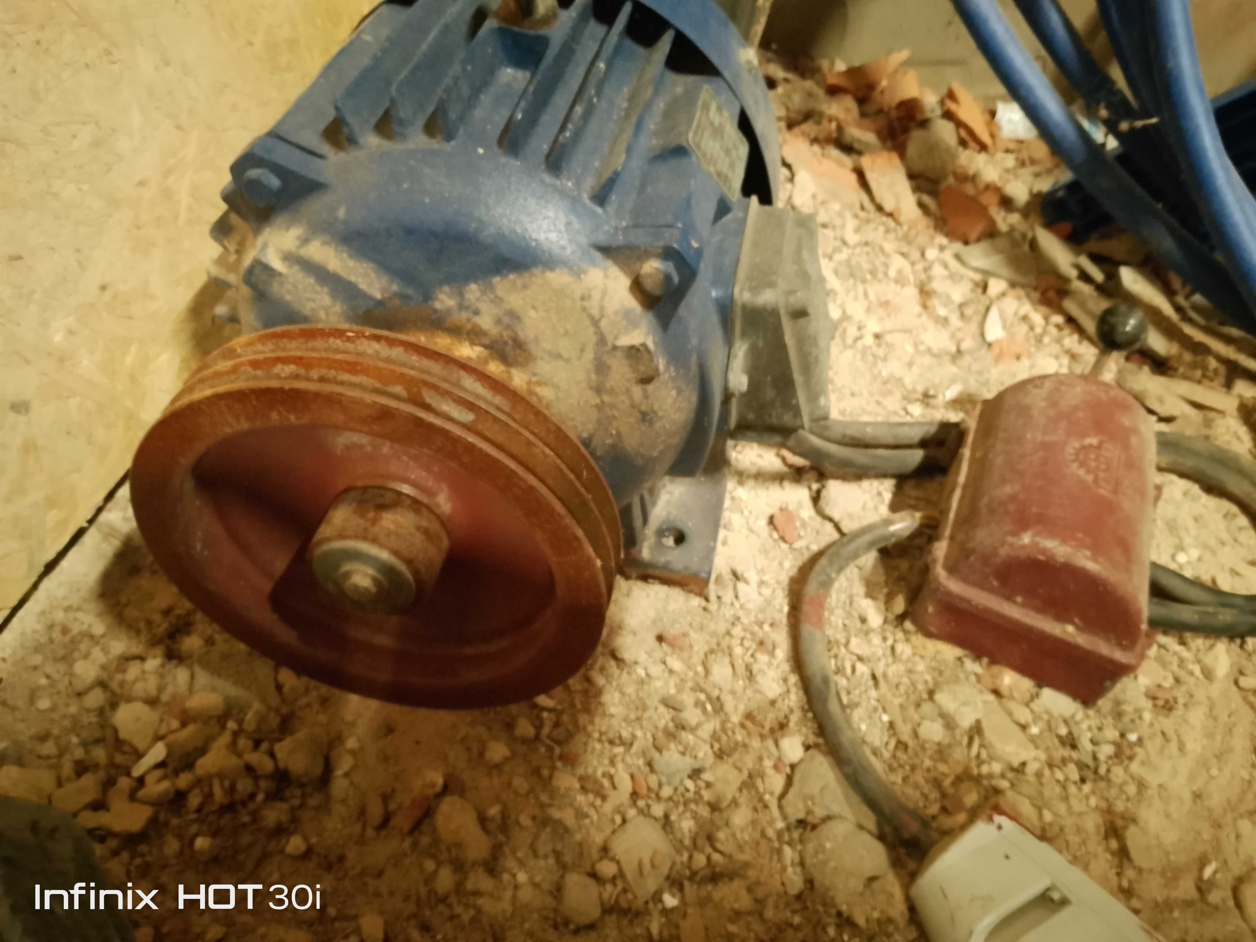 Silnik 4.5 kw     dwa biegi