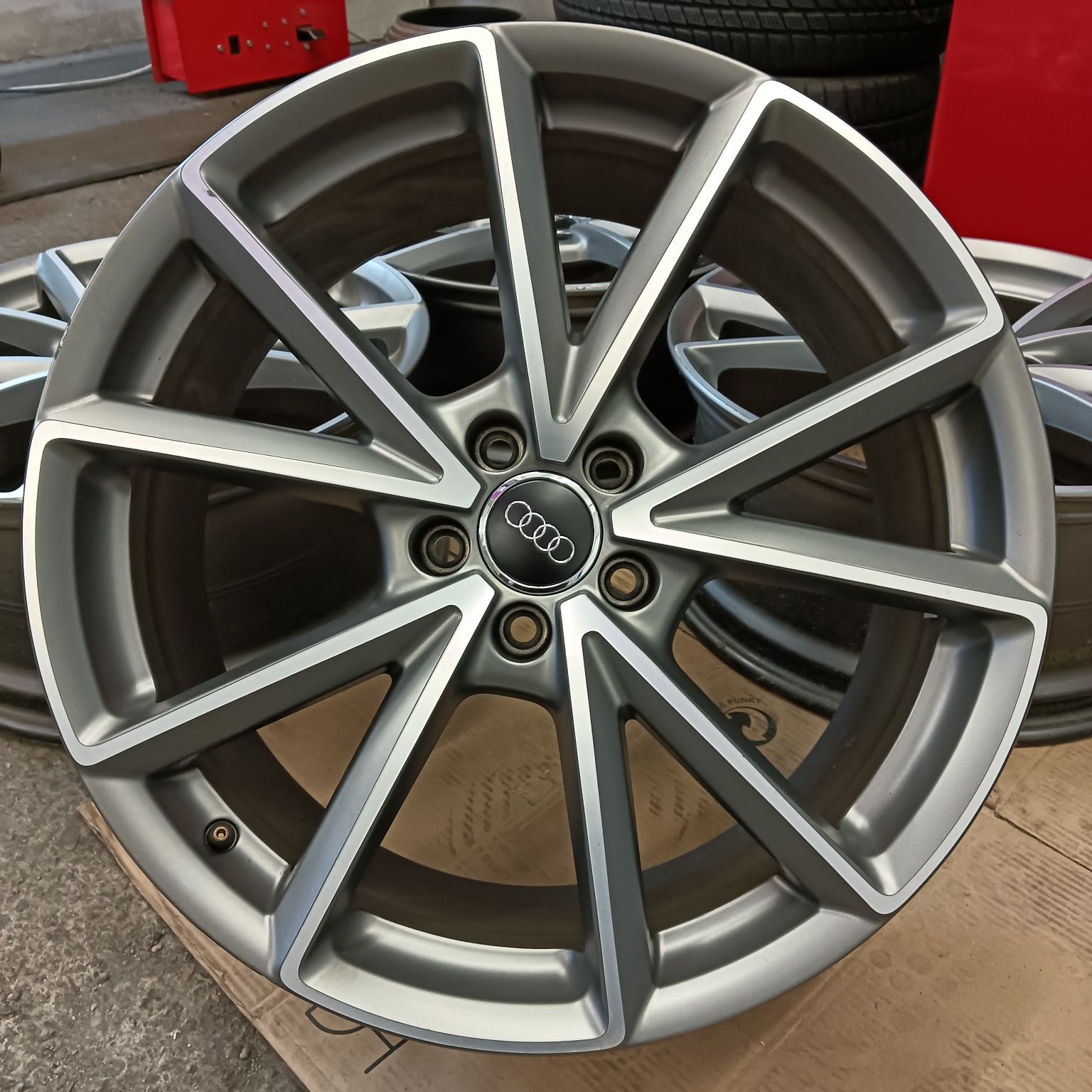 Felgi 20 Calowe 5x112 Audi RS Q3 A6 A8 TT VW