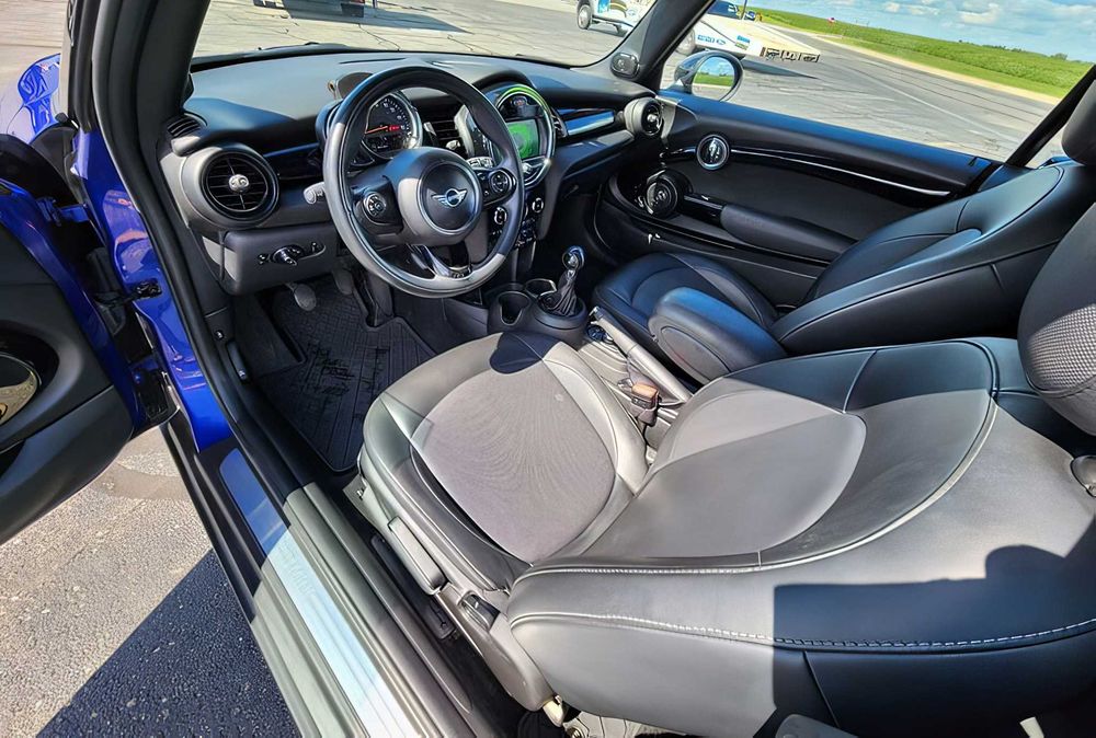 MINI Cooper      2019