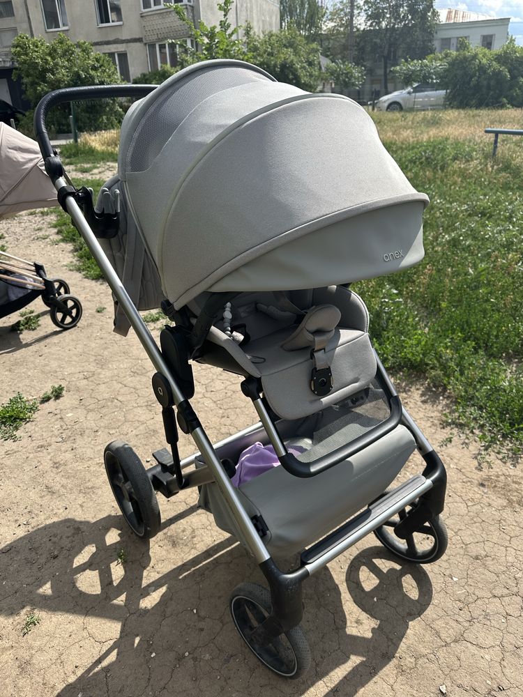 Продам коляску Anex mev