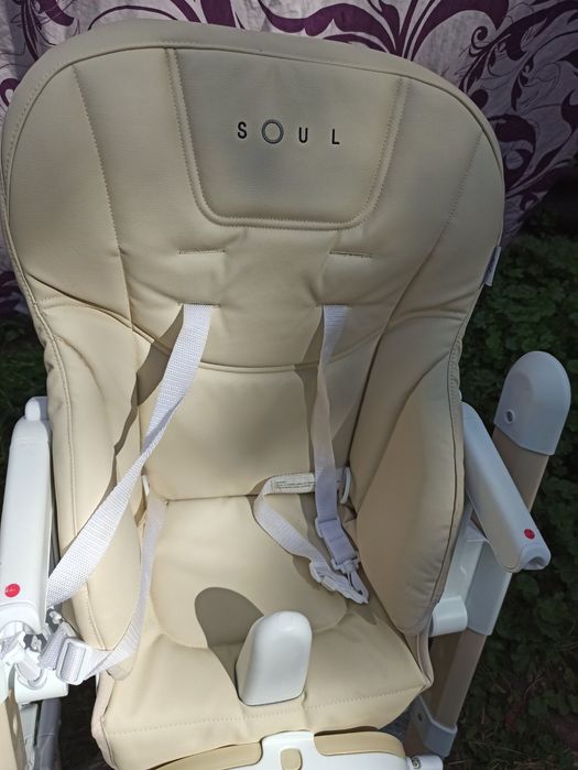 Продам срочно стульчик для кормления