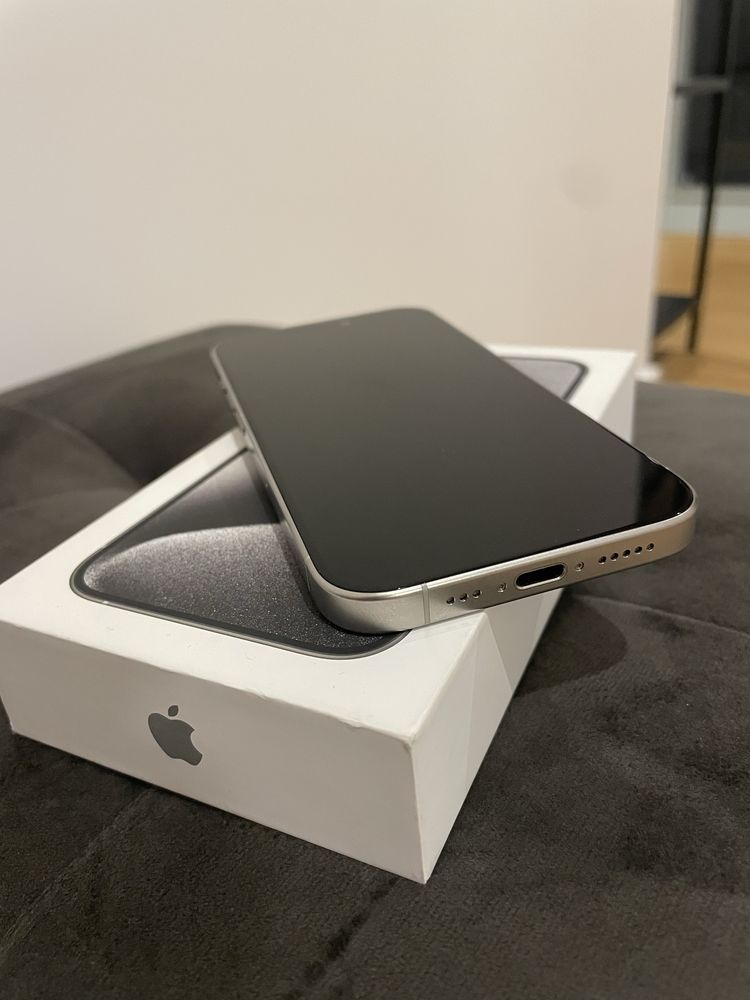 Iphone 15 pro 128 gb idealny okazja