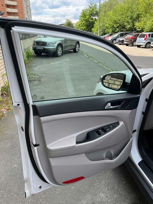 Продам Hyundai Tucson 2019, 2.0 GDI, автомат, полный привод