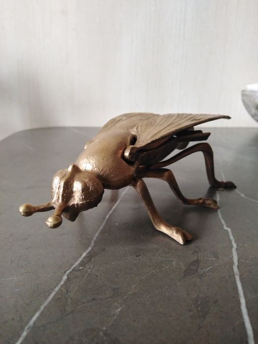 Попільничка бронзова