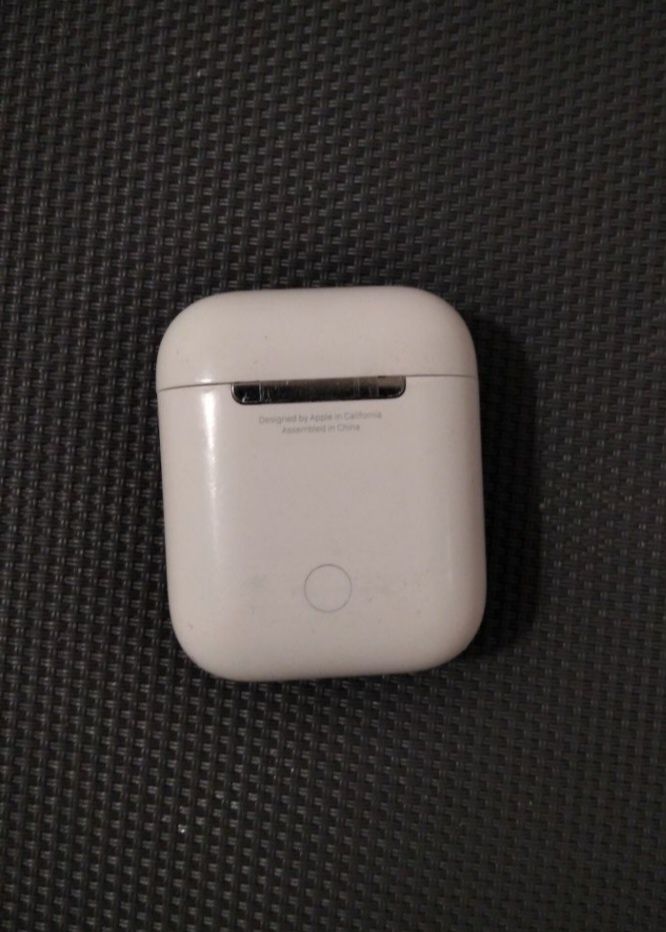 Słuchawki airpods 2 drugiej generacji białe Apple z etui ładującym