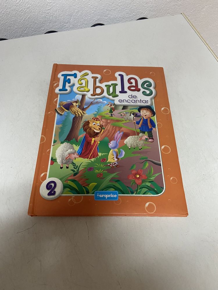 Livro fabulas de encantar