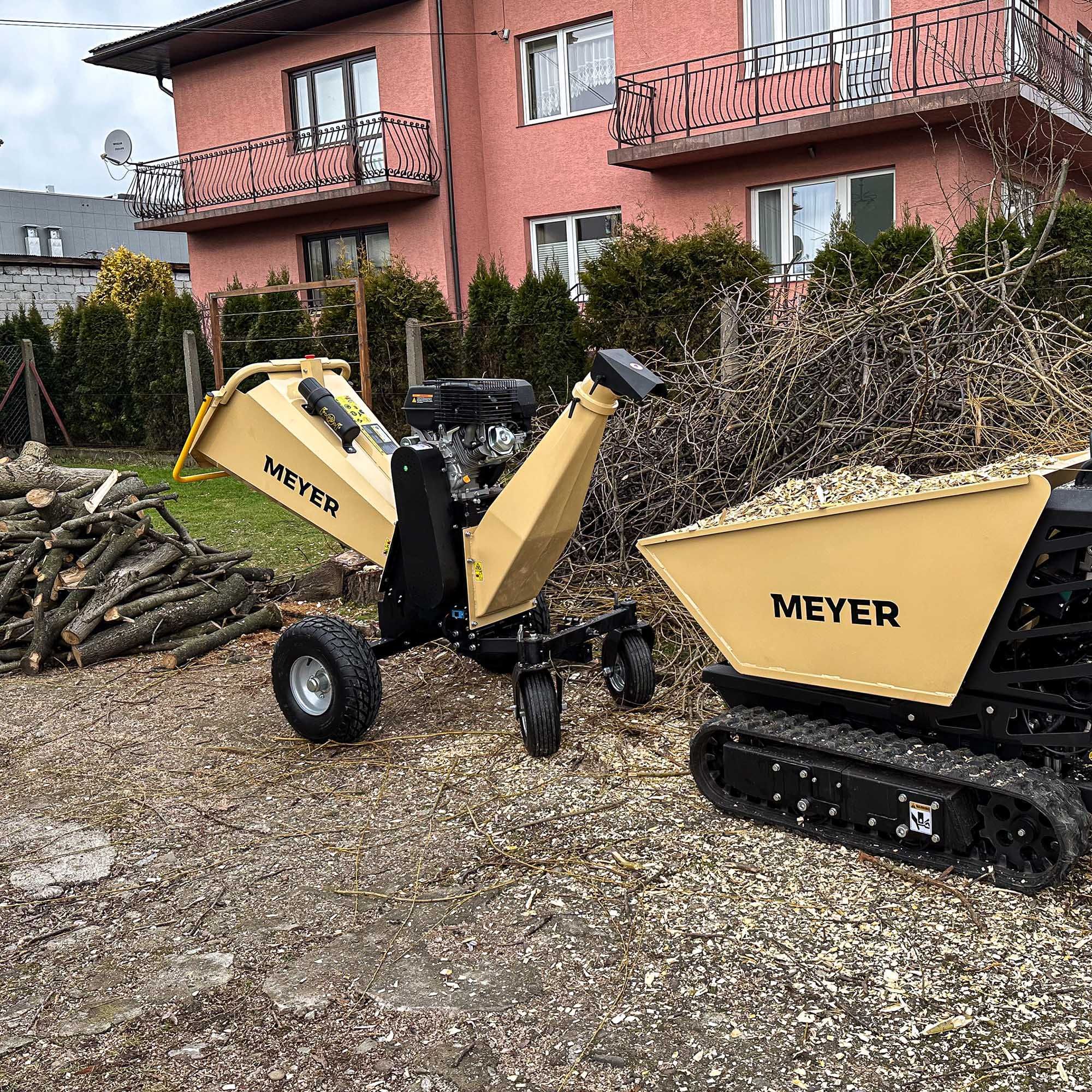 Rębak, rozdrabniacz spalinowy MEYER R15SL