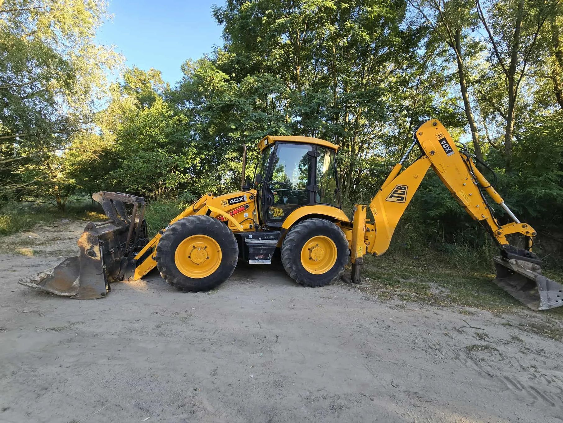 JCB 4CX JOYSTICK HYDRO PRZESUW SALON PL  4000MTH PowerShift Klimatyzacja Koparko Ładowarka 4cx lb bl sr
