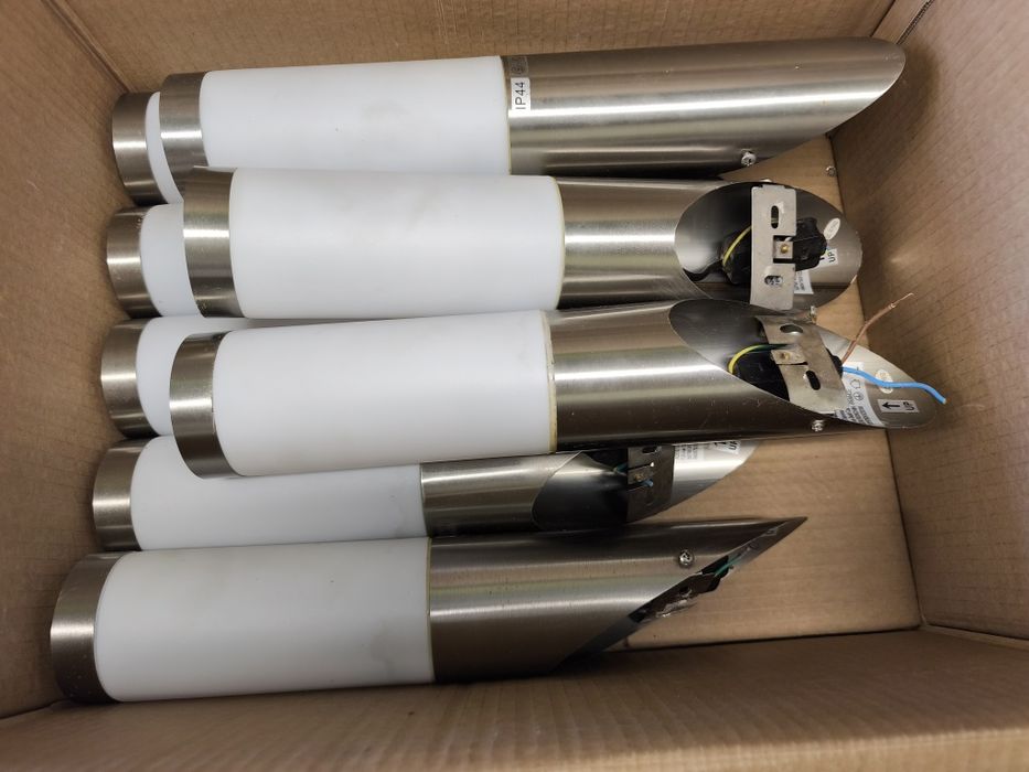 Vendo 8  projetores para o exterior