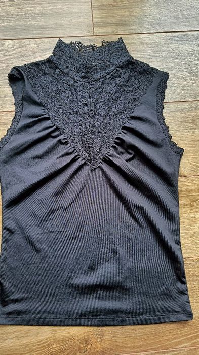 Uni Kikiriki top czarny bluzka koronka