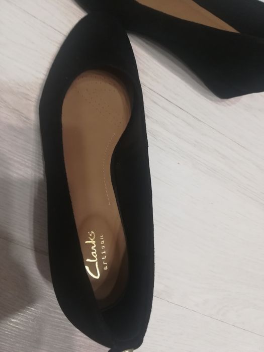 Туфлі нові замшеві Clarks