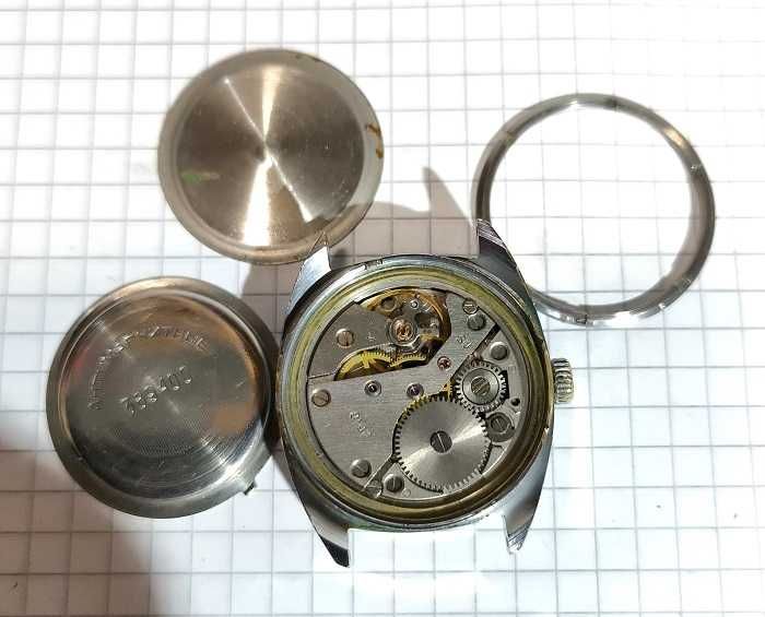 Часы ракета антимагнитные