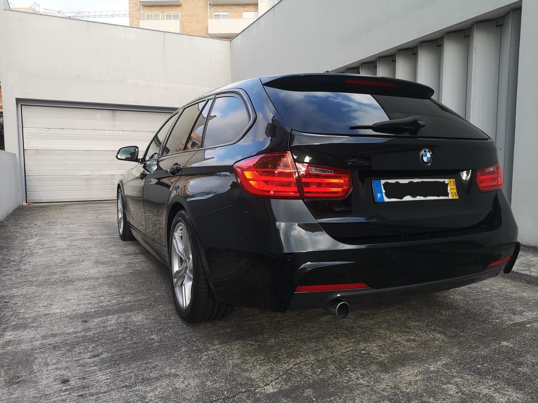 BMW 320 d Touring Pack M