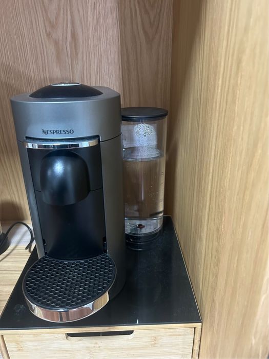 Maquina café vertuo Plus