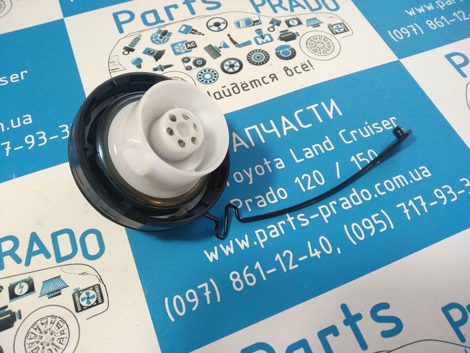 ОРИГИНАЛ Пробка с клапаном бензобака Тойота Прадо(Prado)120 GX470