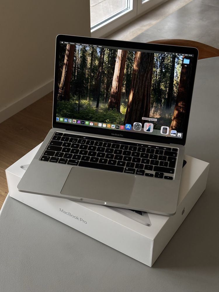 MAcBook Pro 13-inch  16G Ram / 512GB SSD