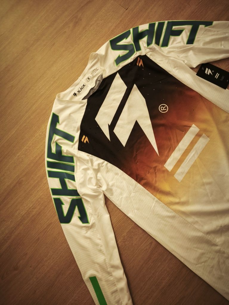 Equipamento da Shift modelo Combo BL Lean Sunset
