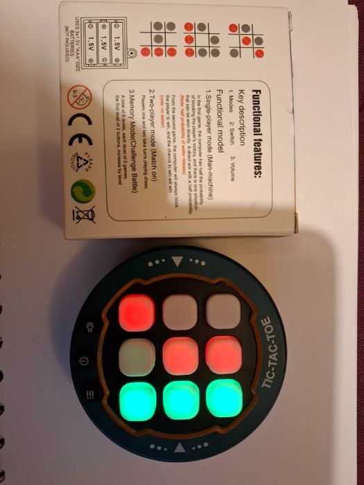 TIC TAC TOE - elektroniczna gra w kółko i krzyżyk