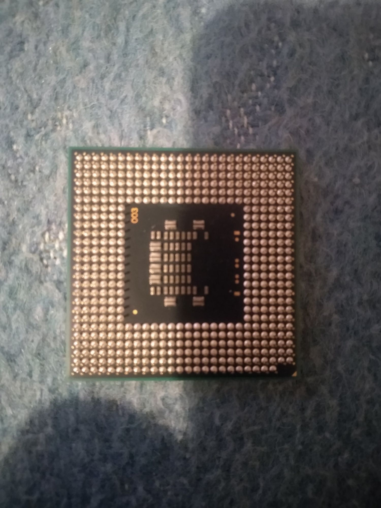 Процессор Intel Celeron M 575 2.0GHz/667MHz Socket P