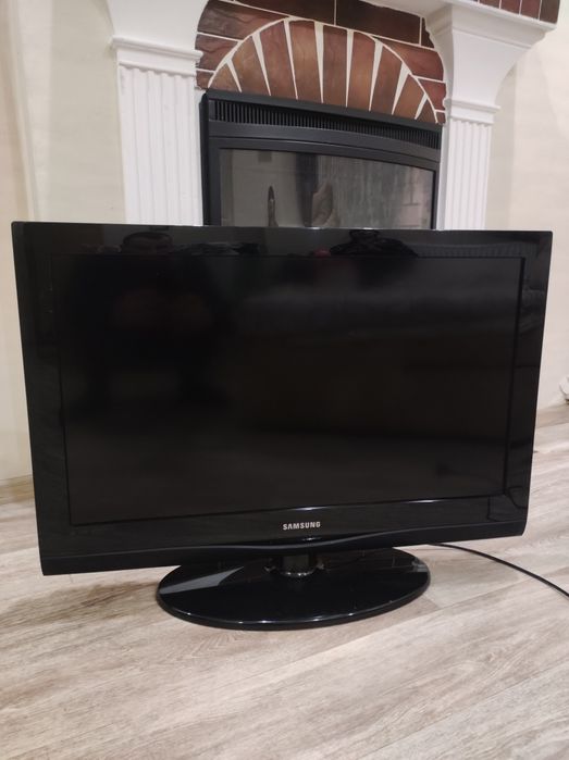 Продам телевізор Самсунг LE32C350 + андроїд приставка