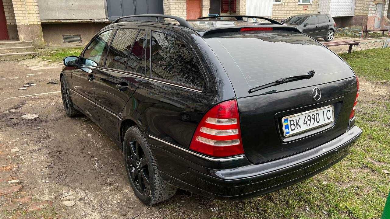 Mercedes-Benz C-Class 2005 Lifted Sport