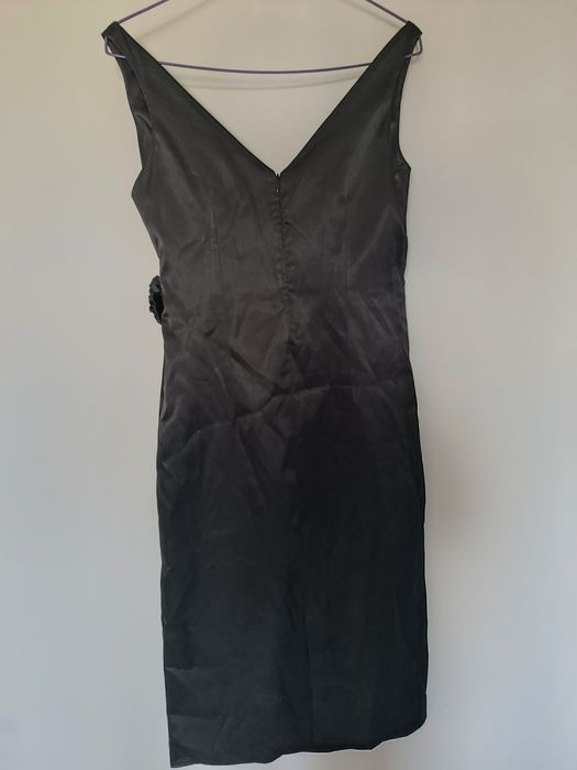 Sukienka czarna elegancka