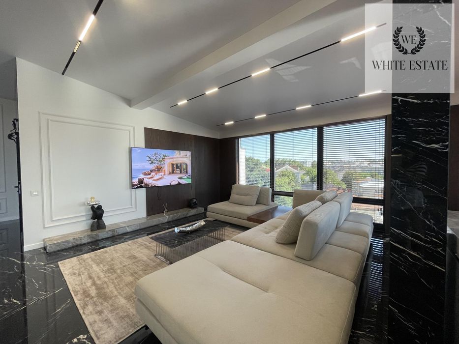 Пентхаус в центрі міста!