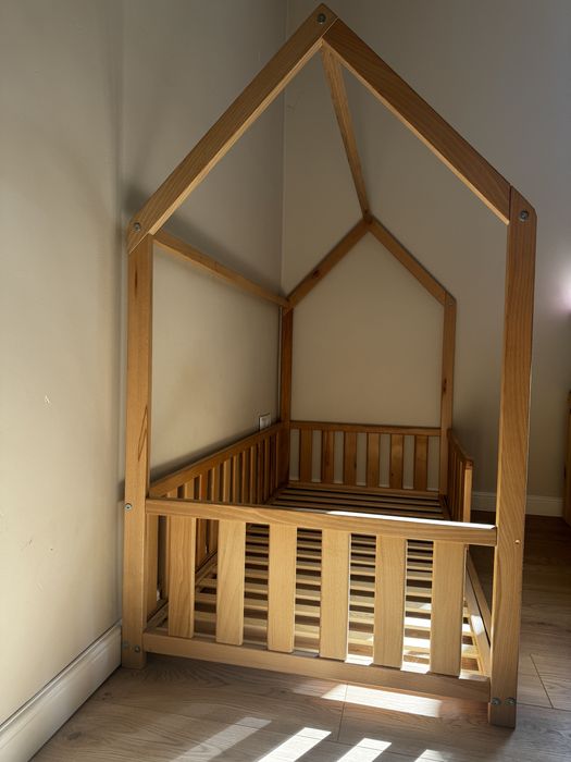 Łóżko domek Montessori drewniane 140x70