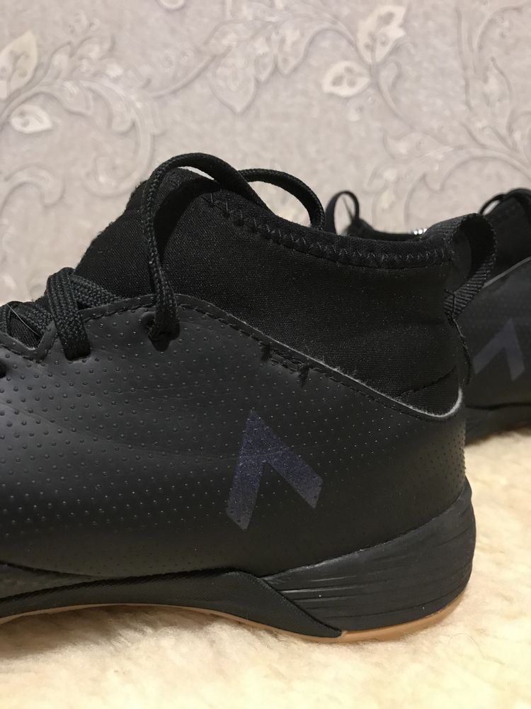 Новые, оригинальные футзалки, сороконожки Adidas Ace 17.3 40,5 40 25,5