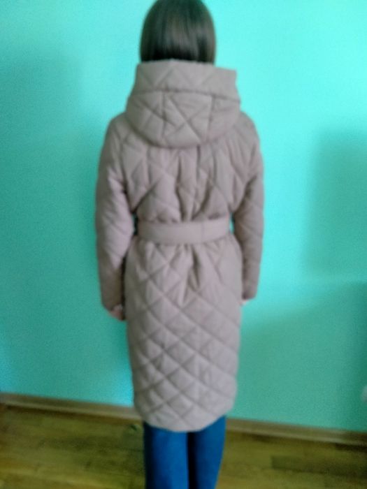 Плащ осінньо- зимовий.