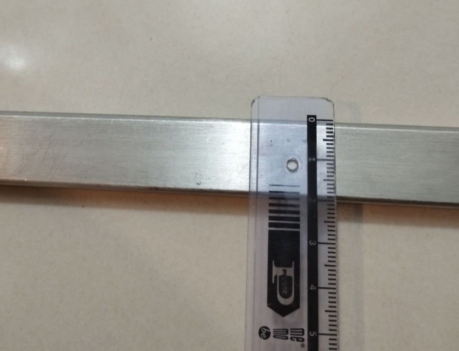 Profil zamknięty nierdzewny 30x10x1,5 oraz 20x10x1,5