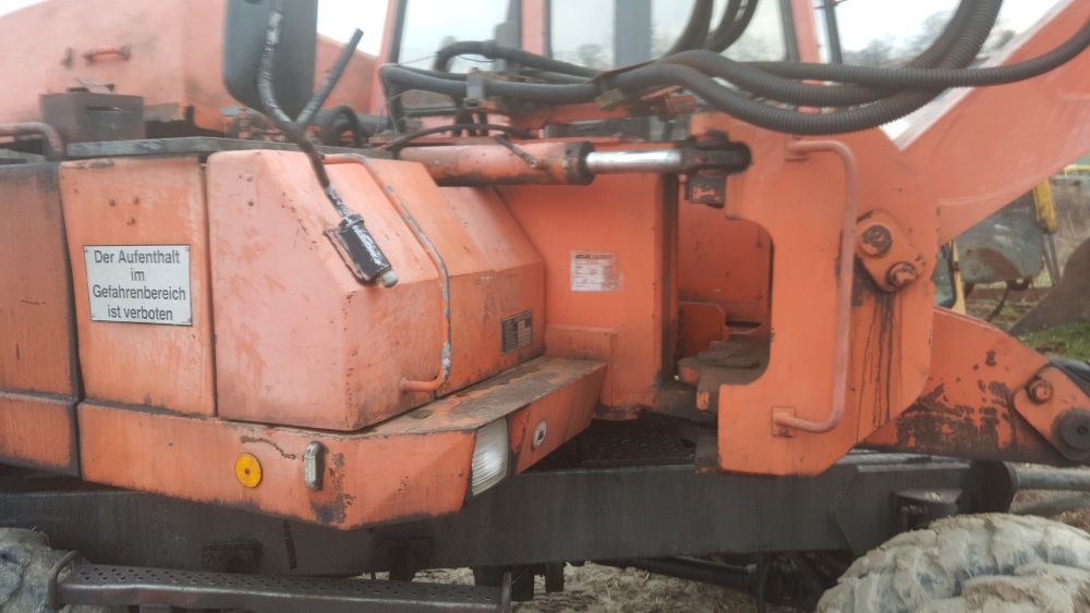 koparka kołowa atlas 1204 deutz f4l912 siłownik ramienia kopiącego