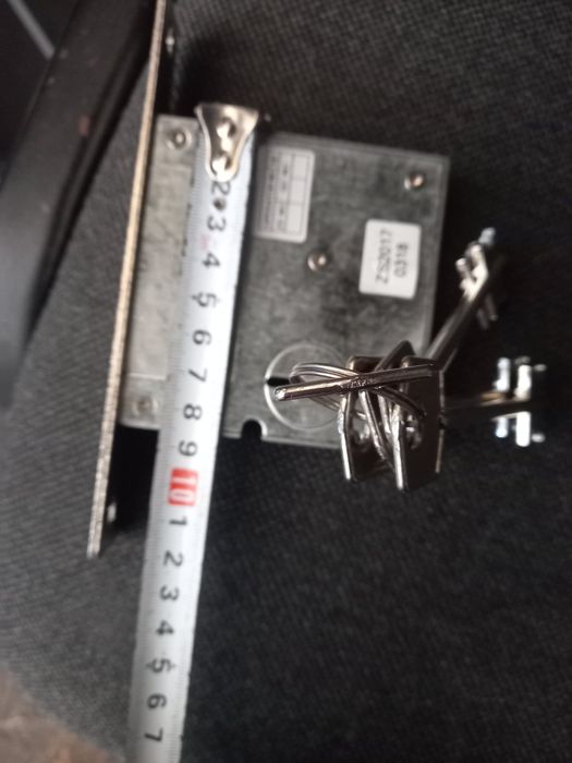 Замок врезной сувальный