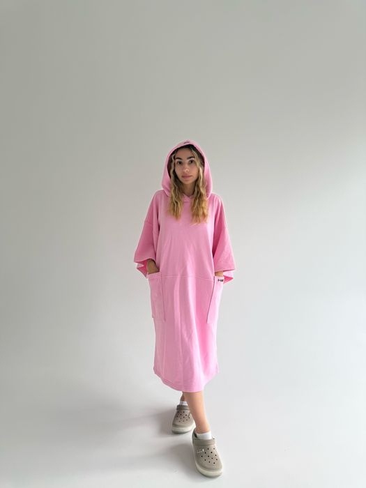 Рожевий колір  розмір: XS–M довжина — 103 см напівобхват — 68 см