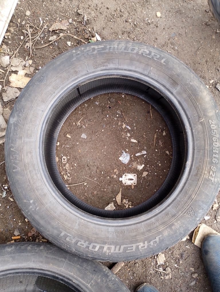 Резина 205/60R16