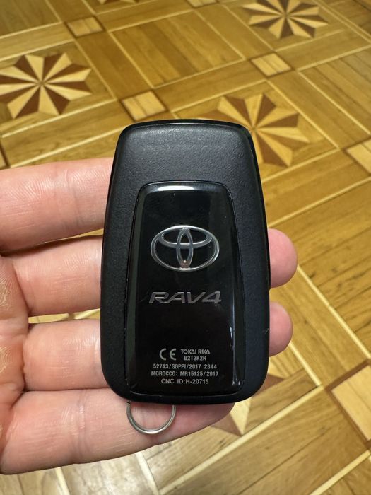 Новий оригінальний ключ Toyota Rav4 B2T2K2R MR15125/ 2017 2344