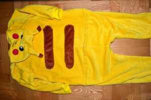 15# pokemon Pikachu puchaty strój piżama przebranie 9/10 lat_134 cm