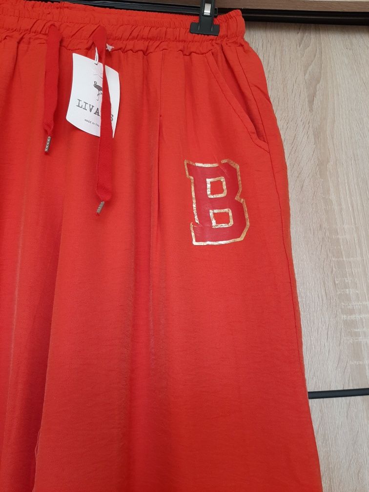 Spodnie kuloty szeroka nogawka napis czerwone plus size 46 44  wiskoza