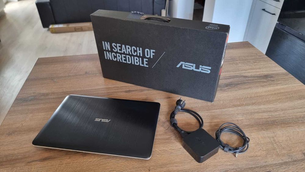 Laptop ASUS A501LX | 15.6" | Win 10 | 1TB | i5 5200U | GTX 950M | 8GB