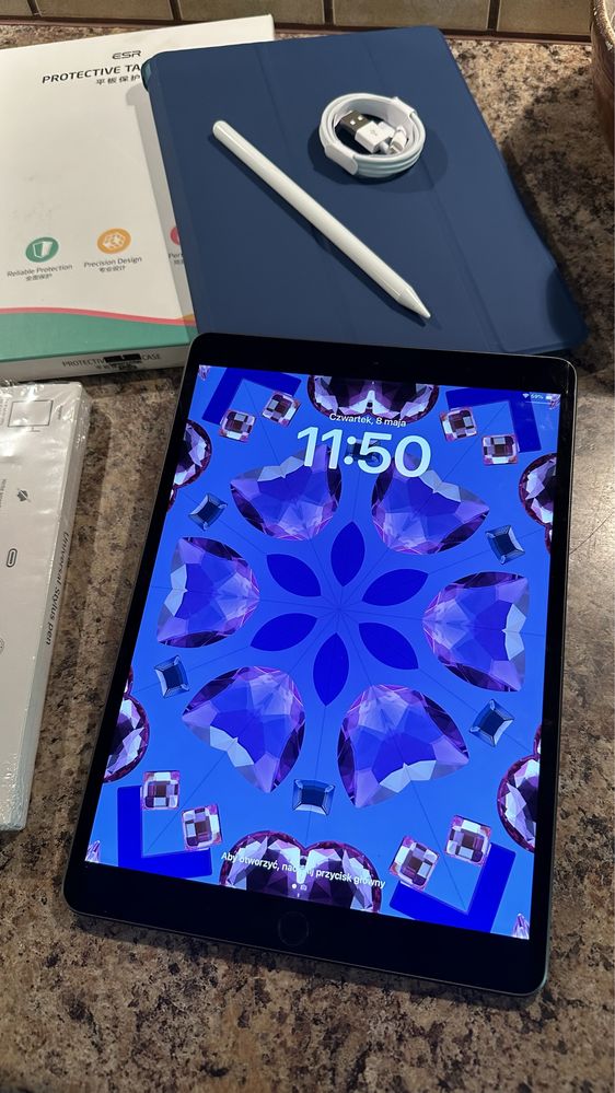Tablet iPad Apple 10.5” iOS 18.4 - Touch ID - PROCREATE
