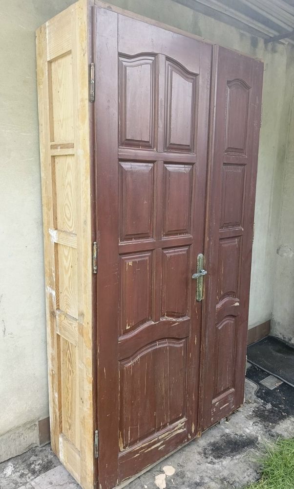 Двері вхідні лаковані