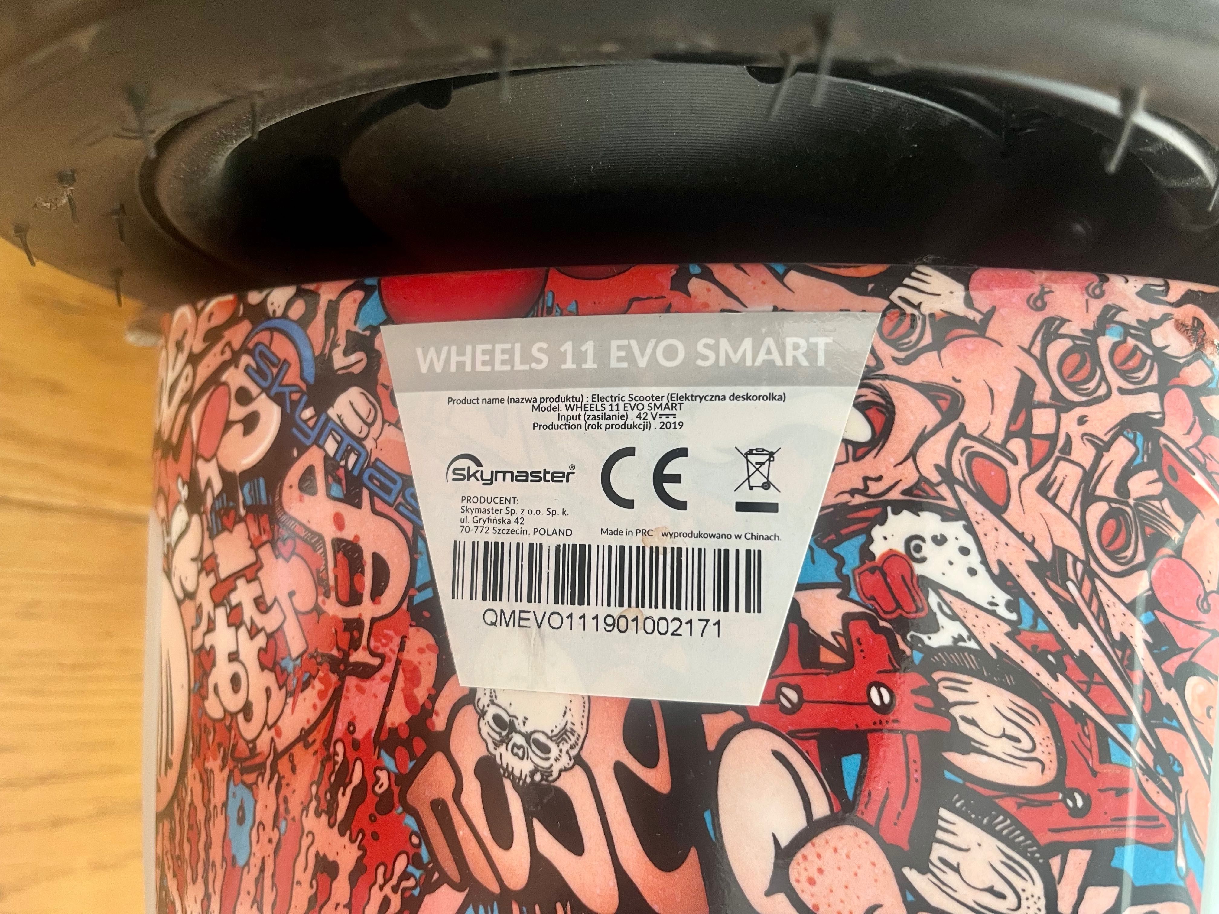 Deskorolka elektryczna z BT Skymaster Wheels 11 EVO Smart Graffiti Bra