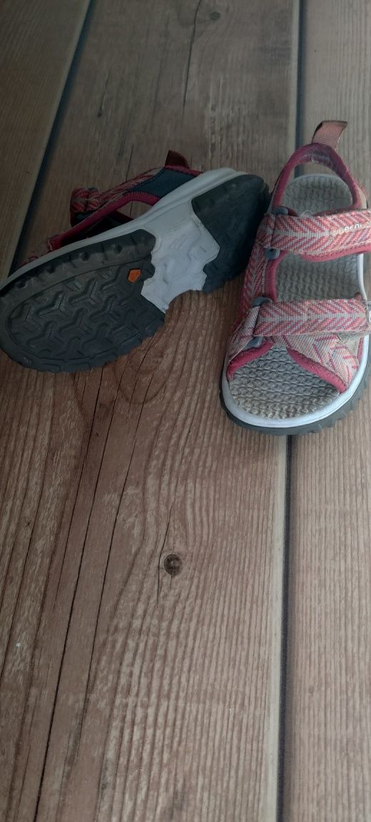 Sandały dziecięce QUECHUA Decathlon 30, wkładka 18cm