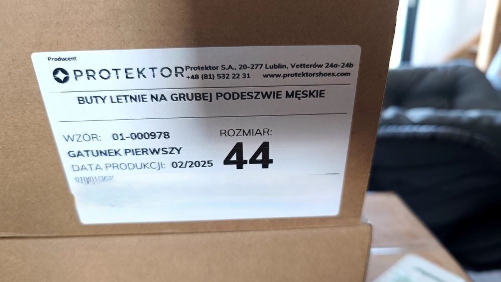 Buty trekkingowe za kostkę , prorektor nowe 44