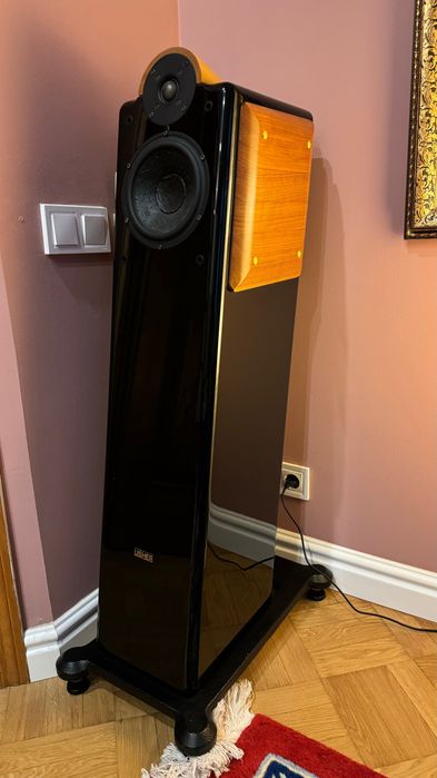 Підлогова акустика Usher CP-6311 black ідеальний стан