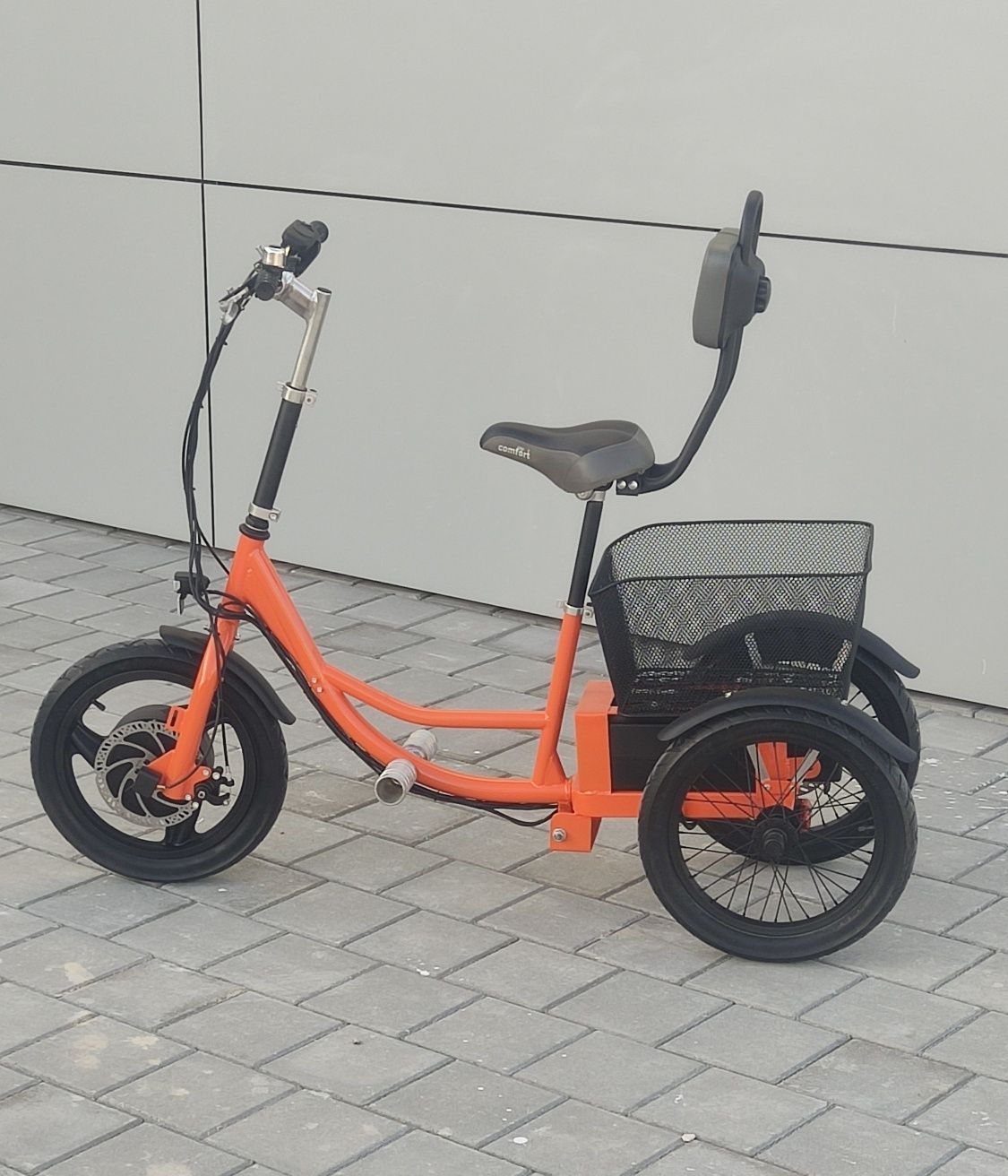 Triciclo elétrico  /  Bateria de lítio