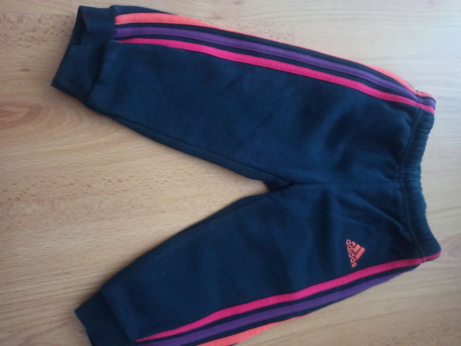 Dres Adidas 9-12 miesięcy